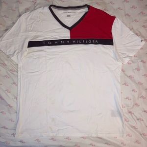 Tommy Hilfiger Tee Mens size XL Used